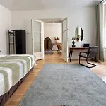 No2 Style & Design Xxl Centre דירה פראג