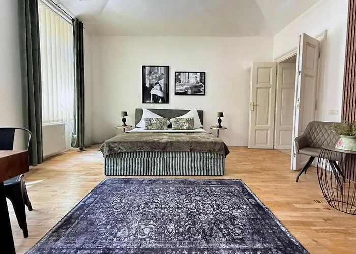 No2 Style & Design Xxl Centre דירה פראג